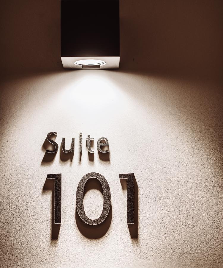 Estella Luxury Suites Turin Bagian luar foto